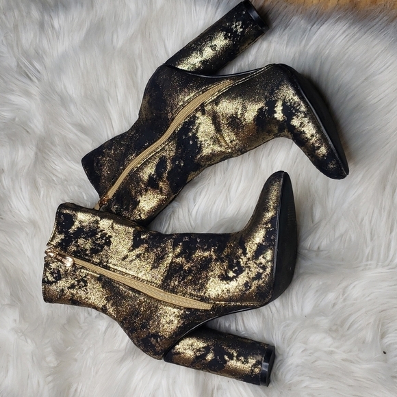 Cape Robbin Collection Gold & Black Paw Boot Grunge 6.5 - Picture 9 of 13
